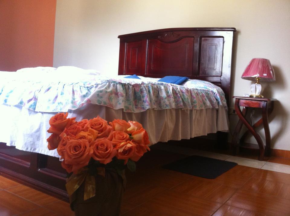 Hostal Jora Continental Cotacachi Habitación foto