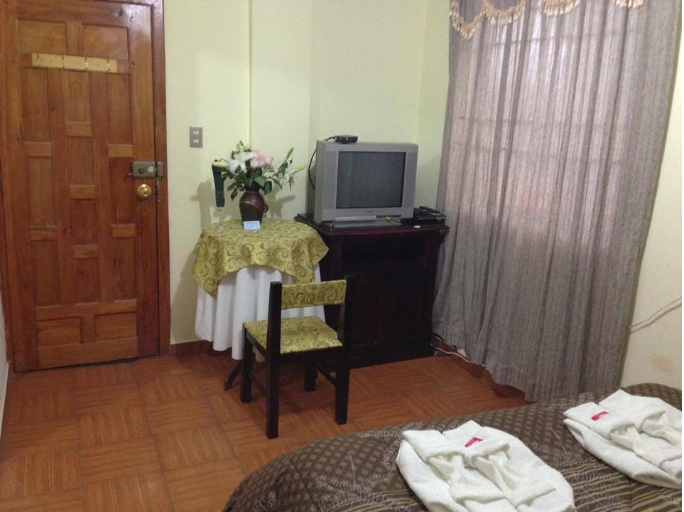Hostal Jora Continental Cotacachi Habitación foto